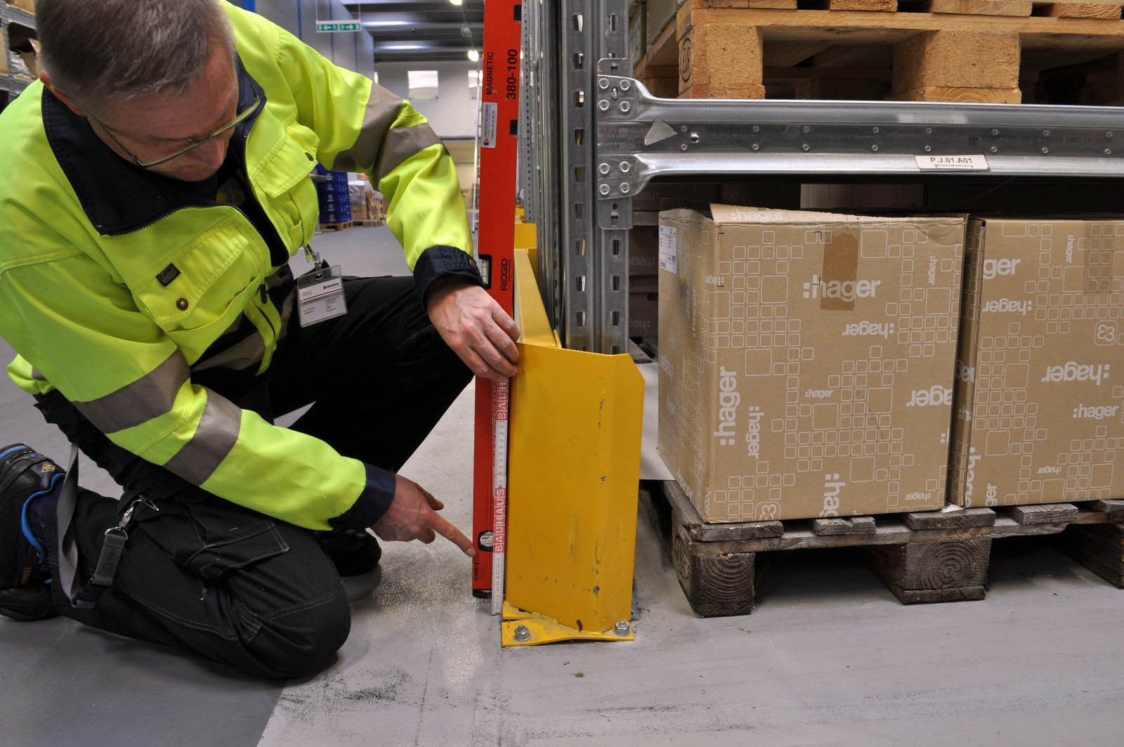 Pregled oštećene regalne opreme - Primat Logistika Pregled oštećene regalne opreme - Primat Logistika