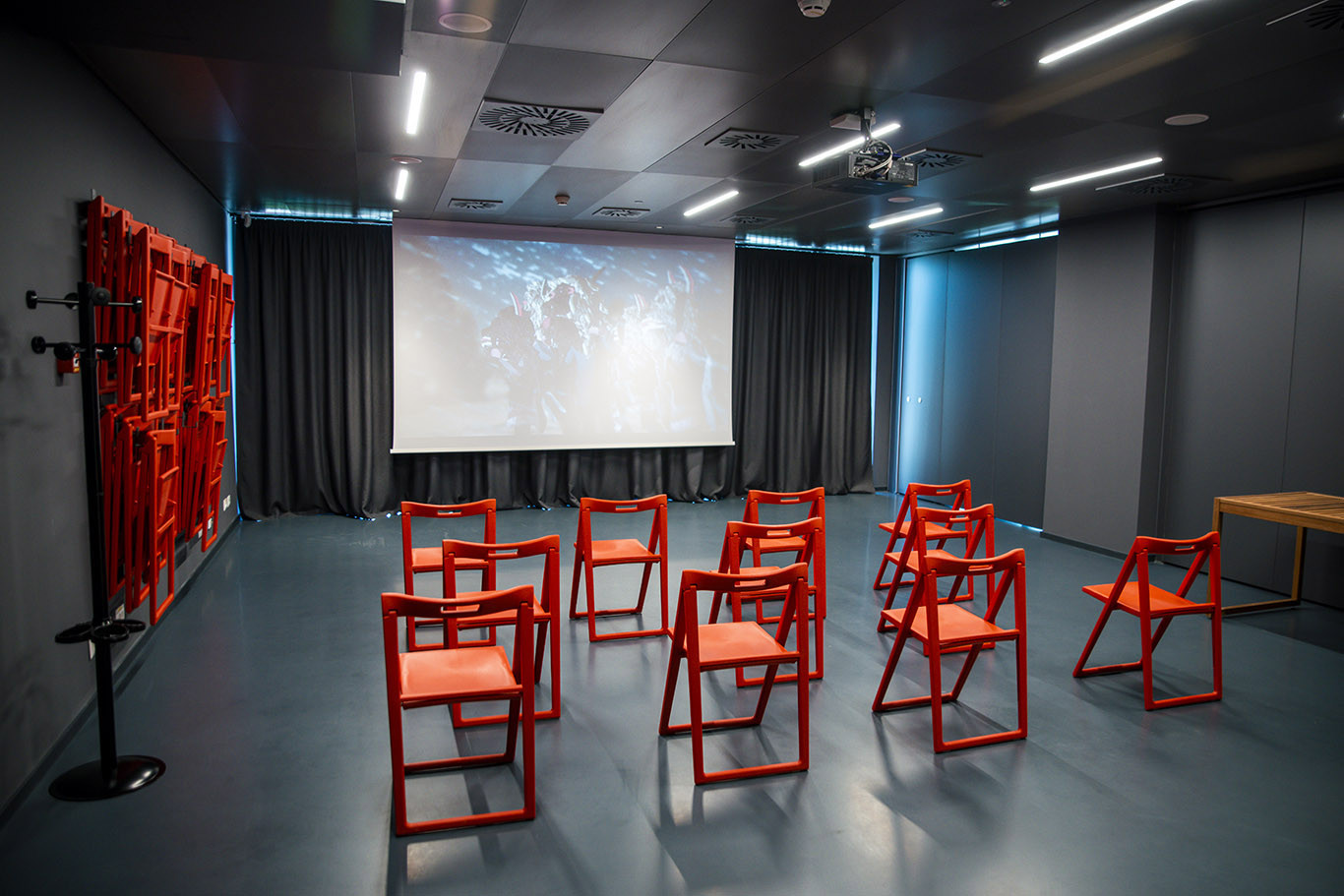 Kuća Halubajskog zvončara - Opremanje_interijera Kuca halubajskega zavicaja - Primat Logistika