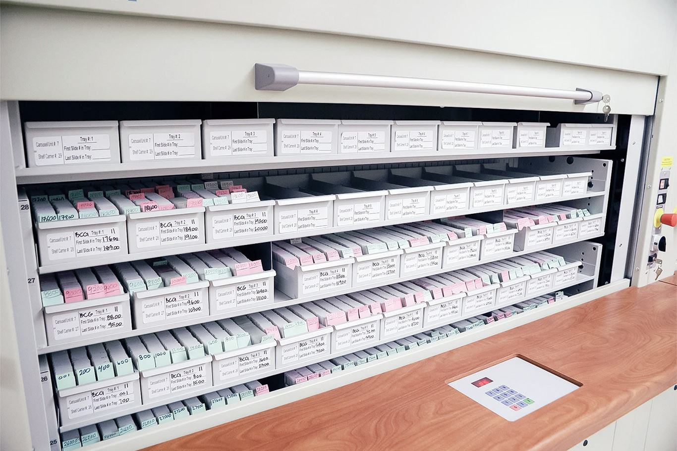 Kardex - automatizirana laboratorijska pohrana Kardex - automatizirana laboratorijska pohrana