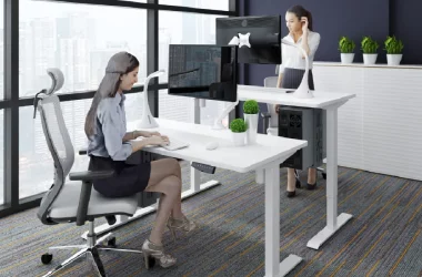 Kako podesivi uredski stol drži balans između sjedenja i stajanja?